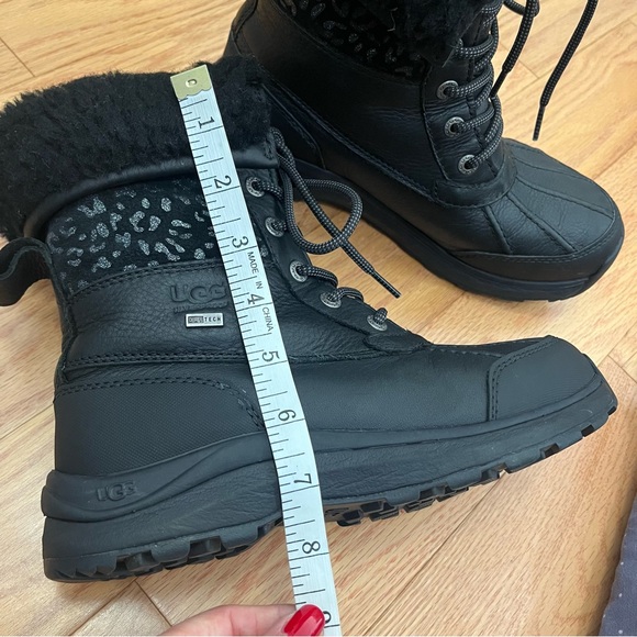 Ugg Adirondack Snow Leopard Winter Boot - Picture 12 of 13